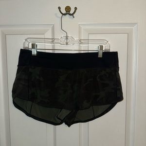 Lululemon 2inch speed up shorts